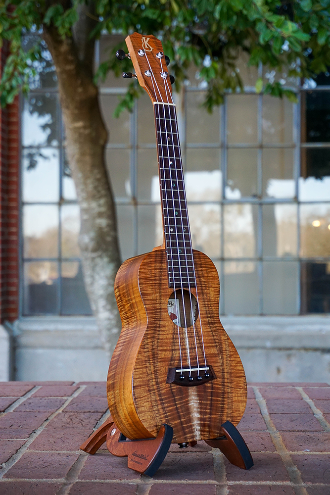 Why Kanile'a is My Favorite Hawaiian Ukulele Brand! Rock Class 101