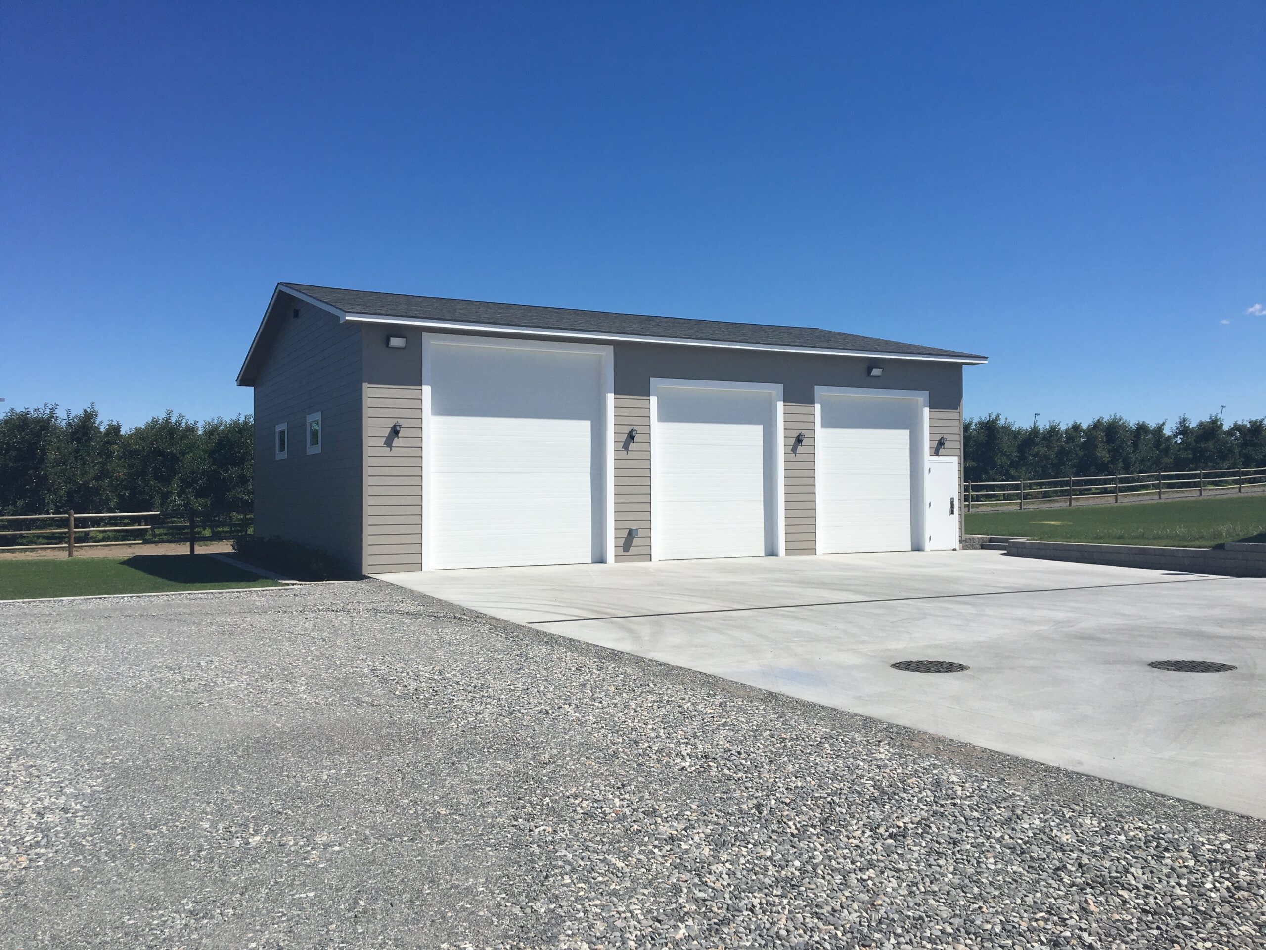 General Contractor, Metal Buildings, Bathroom Kitchen Remodel