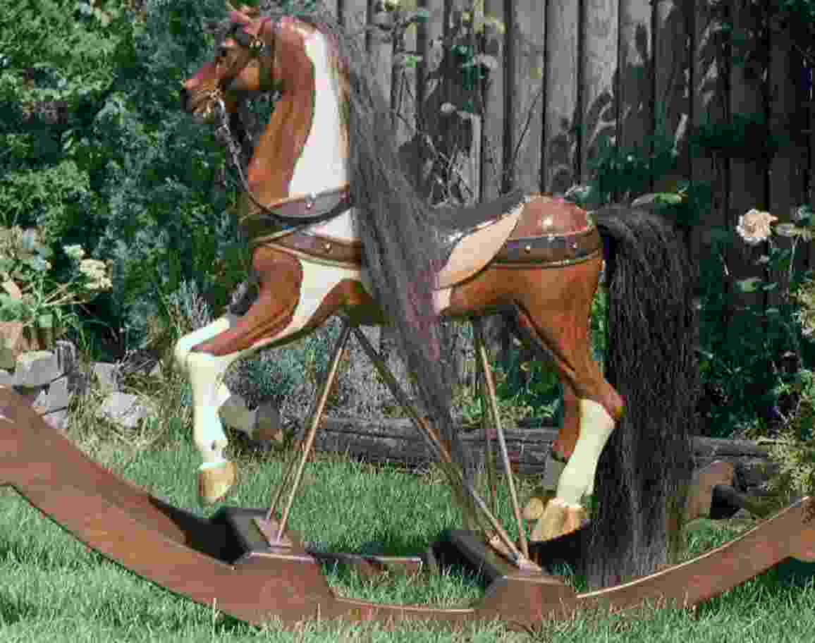 DONUTRocking Horse & Art Design Holland