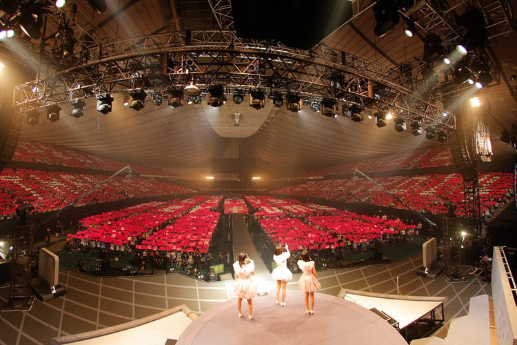 代々木第一体育館（東京都渋谷区）- Livewalker.com Perfume@国立代々木競技場・第一体育館 2014.09.21 邦楽ライブレポート｜音楽情報サイトRockinon.com(ロッキング・オン ドットコム)