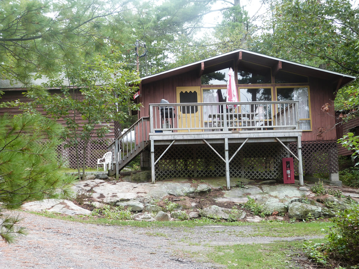 Cottage 3 Rock Pine Resort & Cottages