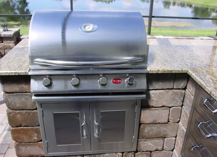 Are Outdoor Kitchens Worth the Investment? (239) 6936043