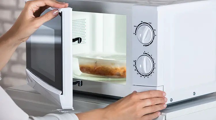 How To Get Burnt Plastic Smell Out Of Microwave