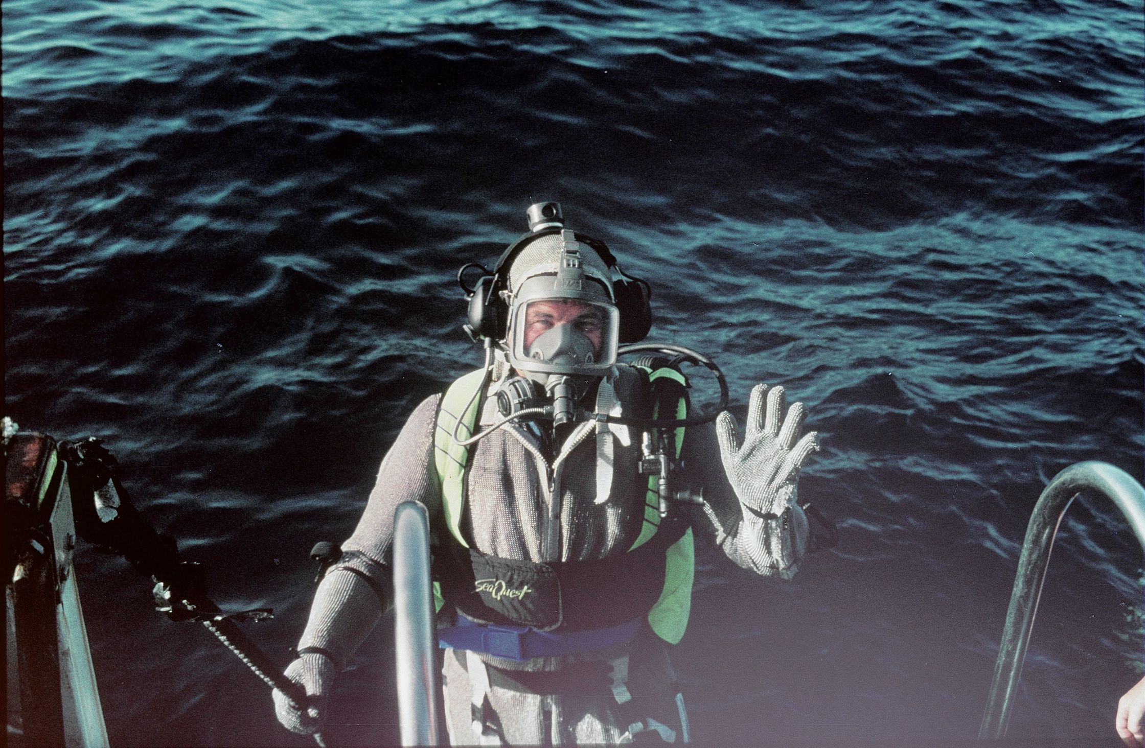 Rodney Fox Rodney Fox Shark Expeditions We Know Sharks...