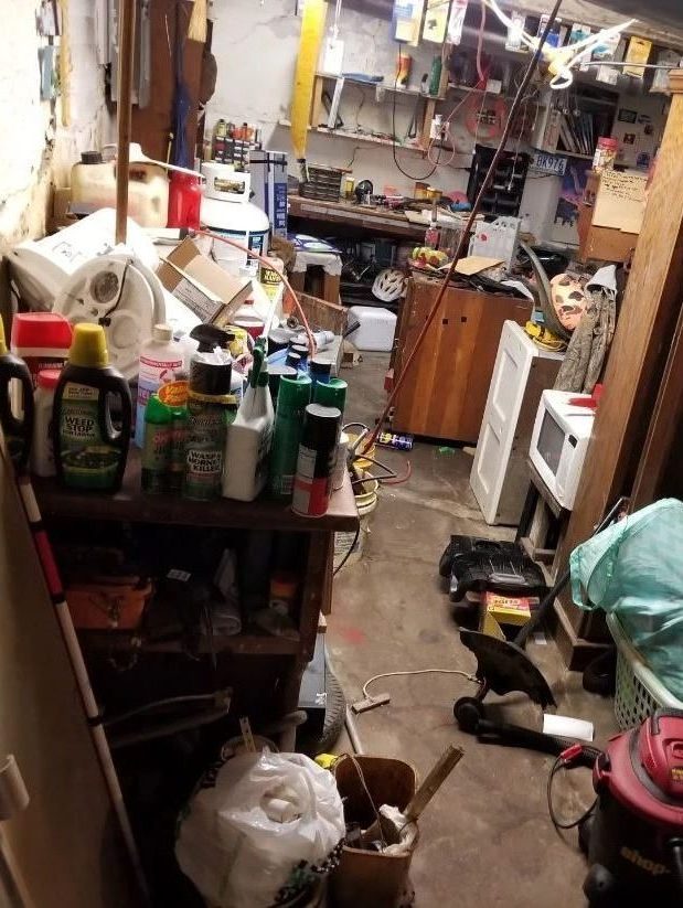 Gallery Roe 'N Jo Junk Haul and Removal