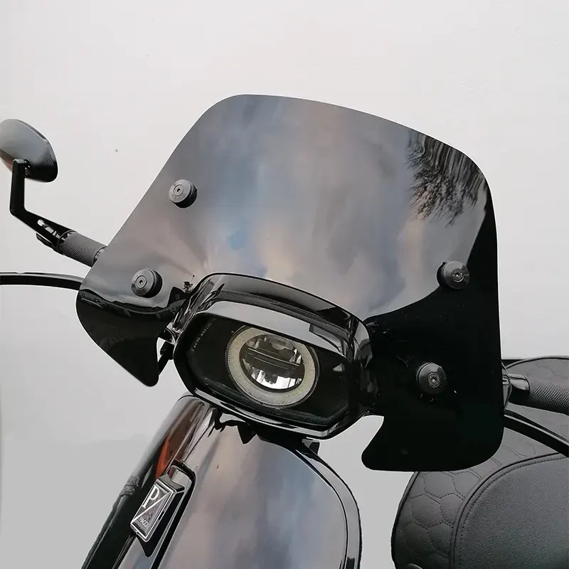 Roger Styling - Laag Zwart Windscherm Voor Vespa Sprint | Roger Trading - De Beste Vespa & Piaggio Specialist