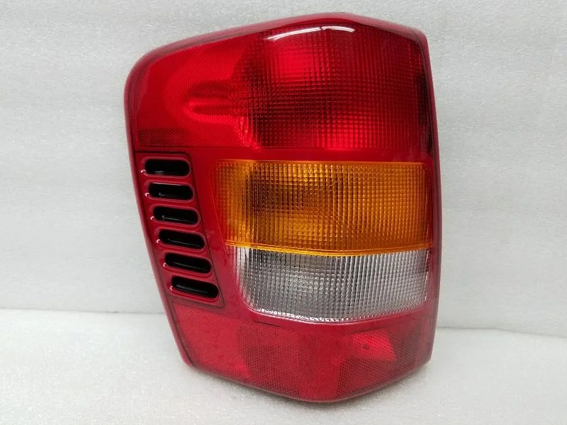Left Tail Light Fits 19992002 Grand Cherokee