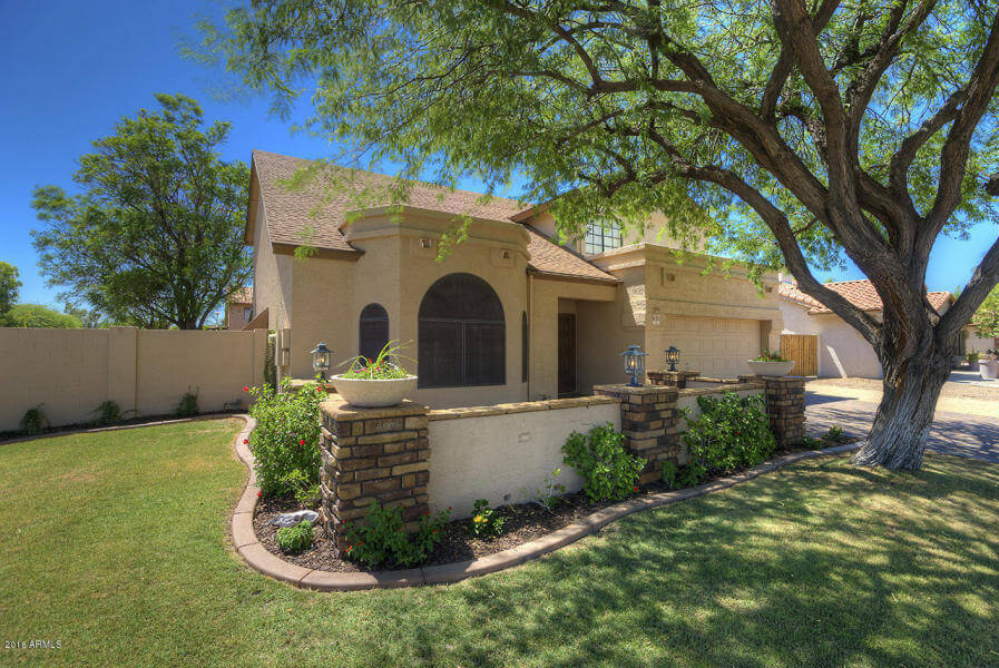 Special Real Estate Commissioner Over 2300 SF Home in Surprise, Arizona