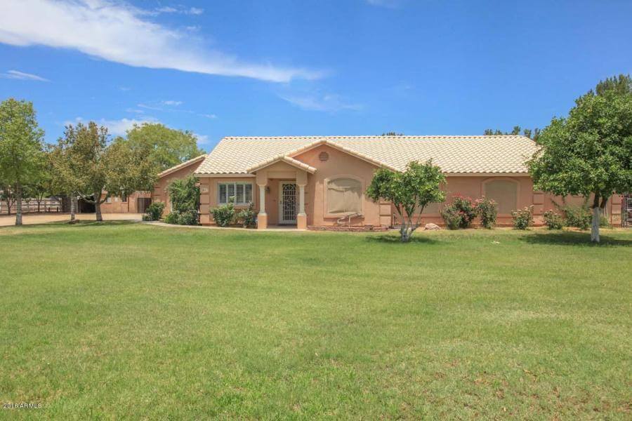 Special Real Estate Commissioner Over 3500 SF Home in Gilbert, Arizona