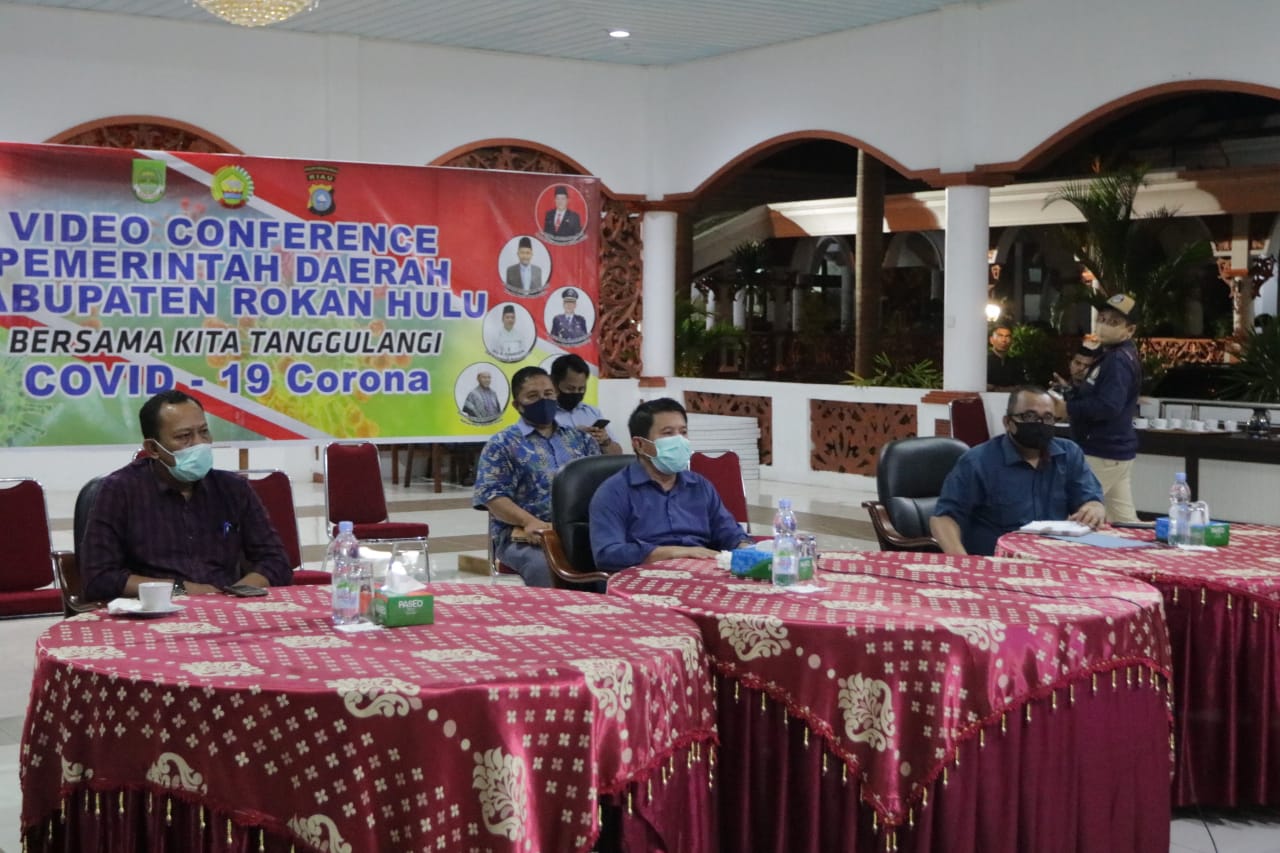 Vidcon Bersama Gubri terkait Pasien Positif, Sekda Tim