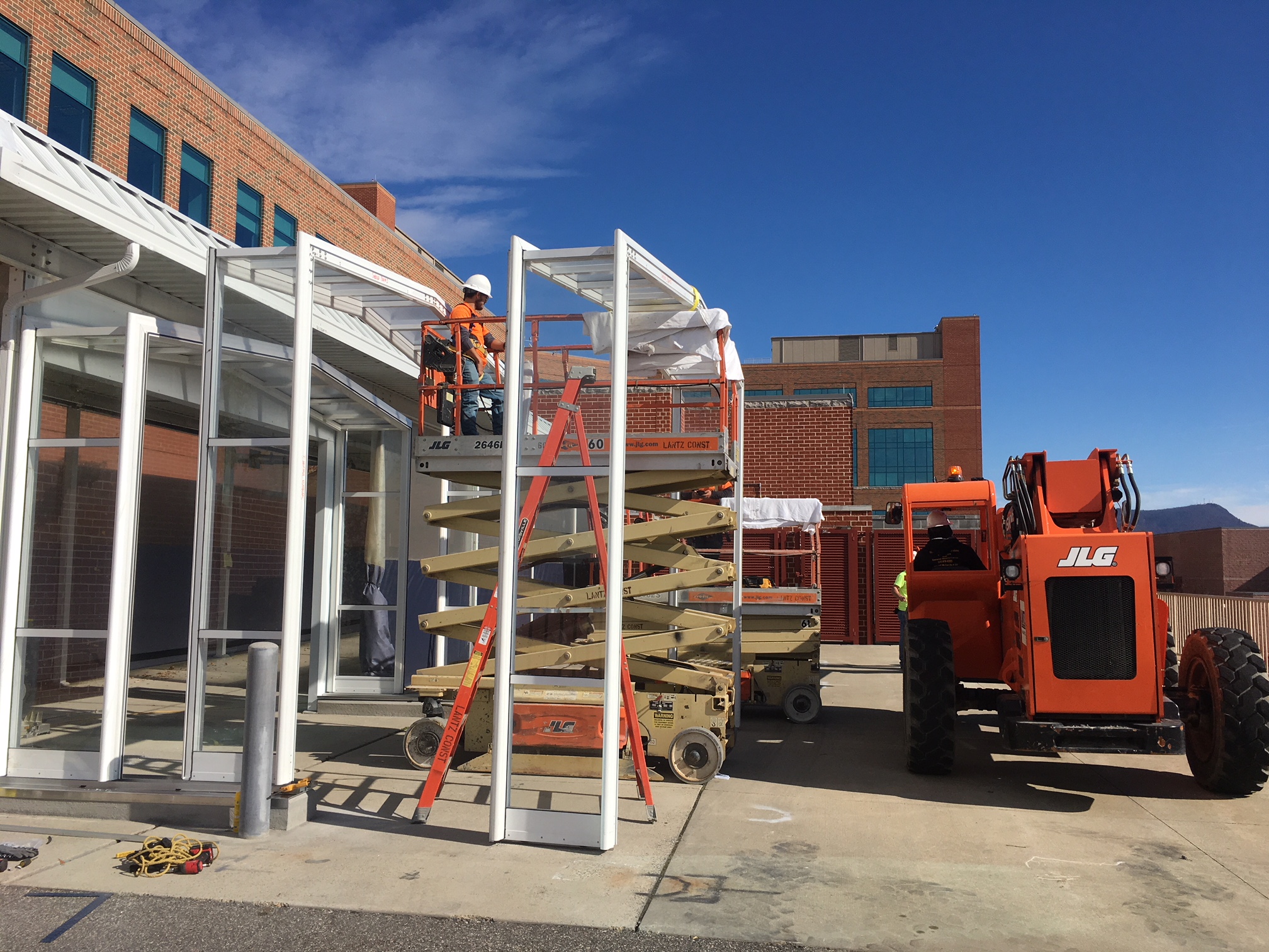 Sentara RMH Medical Retractable Walkway, Harrisonburg, VA America's