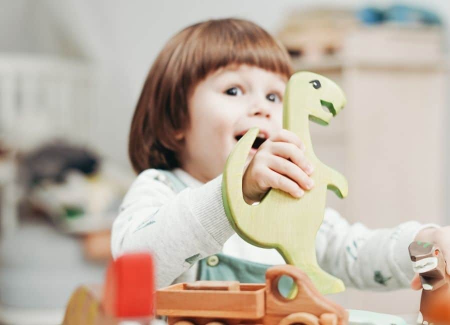 Children Who Are Obsessed With Dinosaurs Have High Intelligence