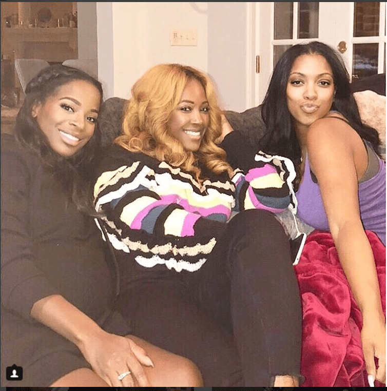 'RHOA's' Porsha Williams helps Shamea Morton show off her newborn