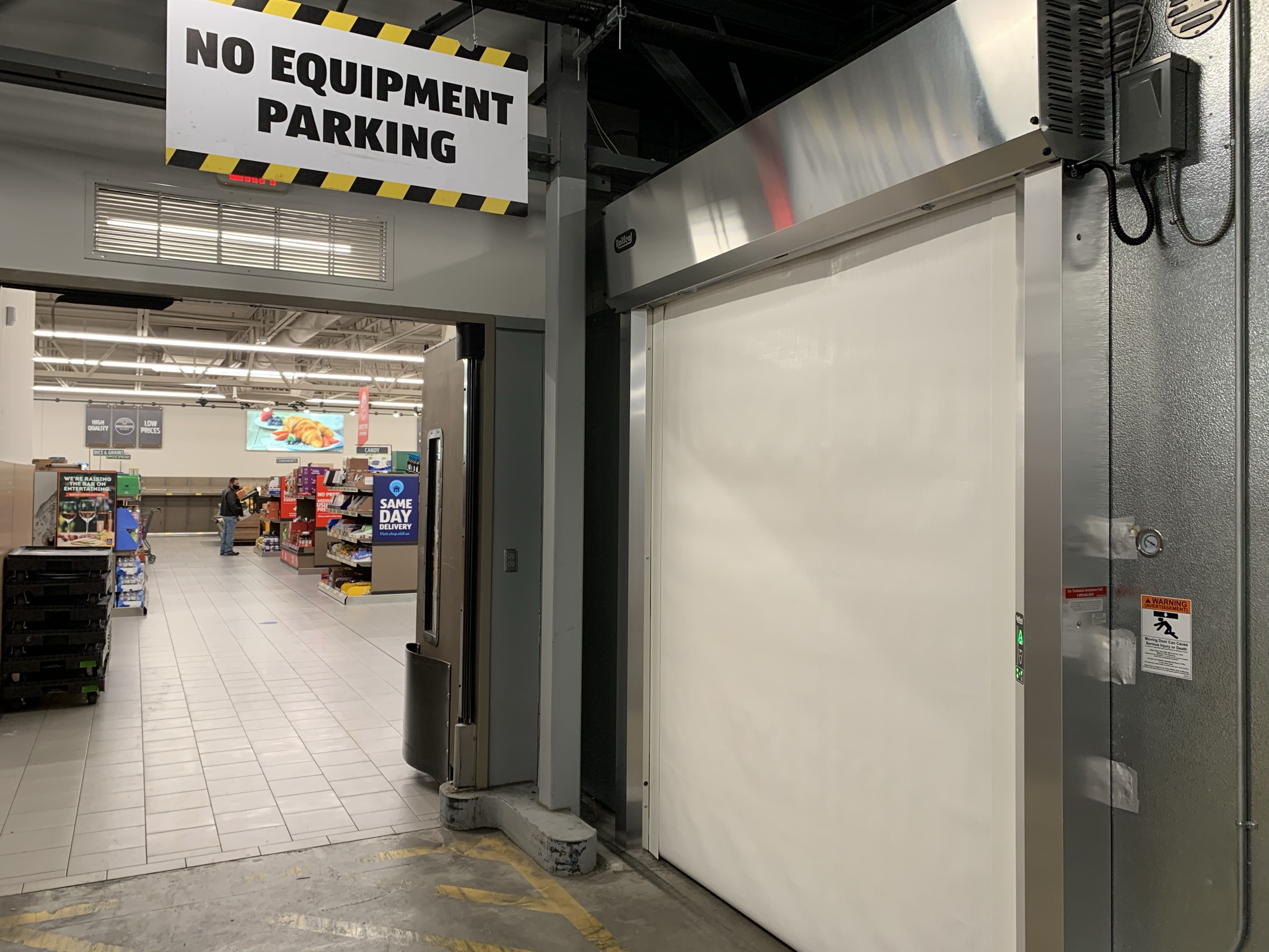 WalkIn Freezer Doors RollSeal Doors