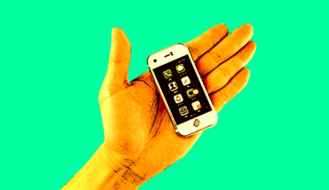 World's Smallest iPhone 5 Reasons to Buy RollStroll