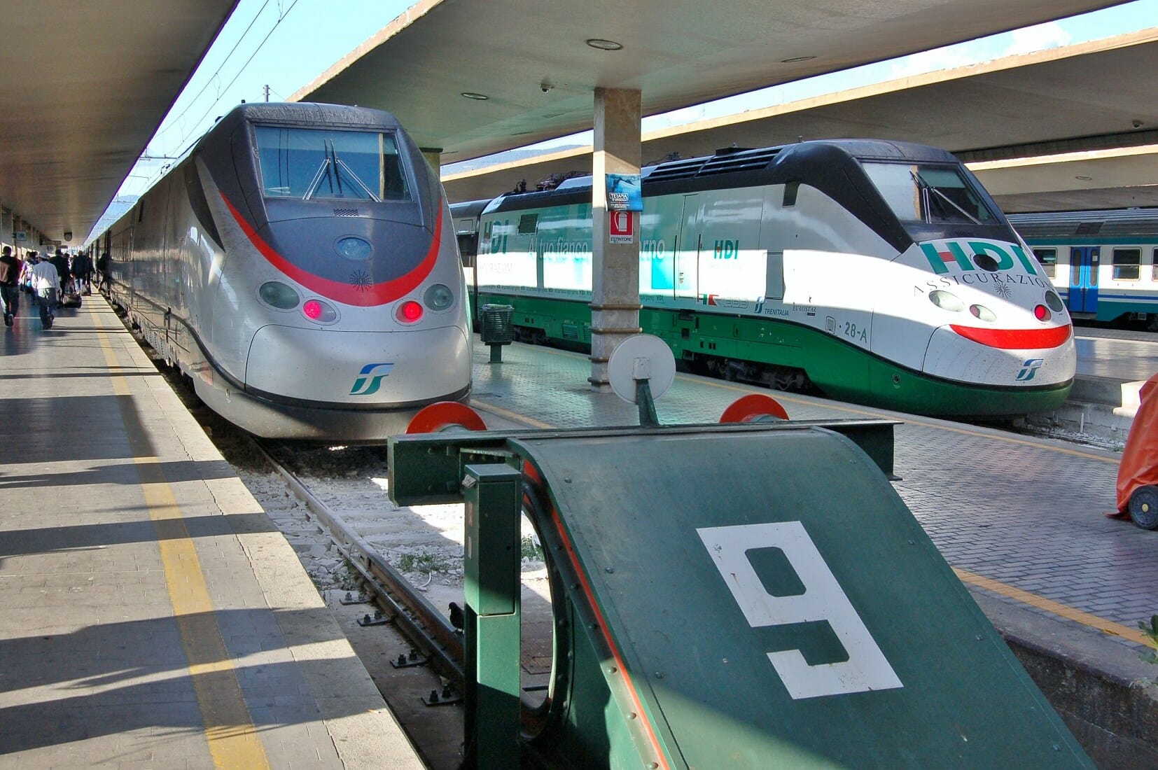 The high speed av trains run all day long and it only takes about an hour and 20 minutes to get there. Best Day Trips from Rome How to go to Pompeii, Florence or Venise
