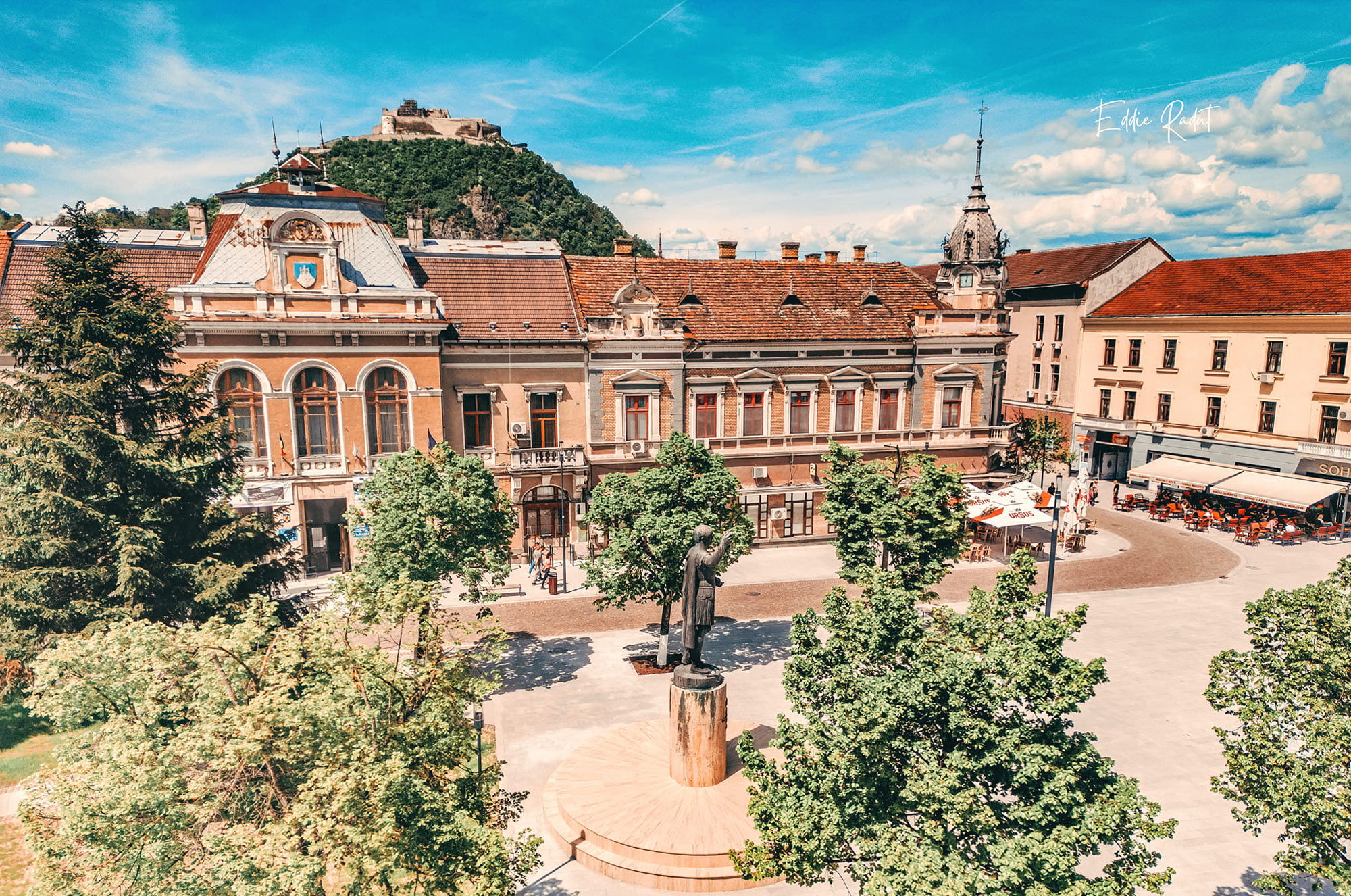 Town of Deva Transylvania. Information for visitors transportation, attractions,