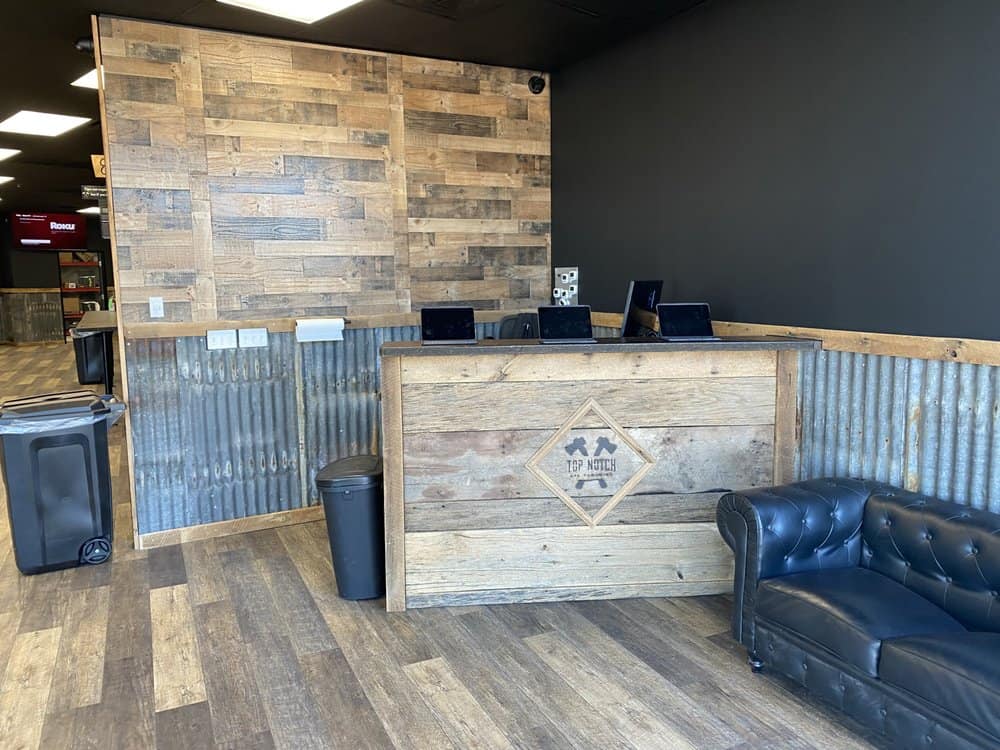 Top Notch Axe Throwing Romantic Spots Austin