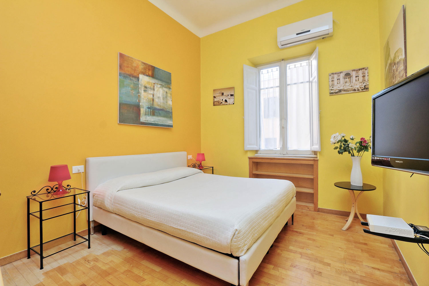 Rome Apartment near Imperial Forum Rome Holiday