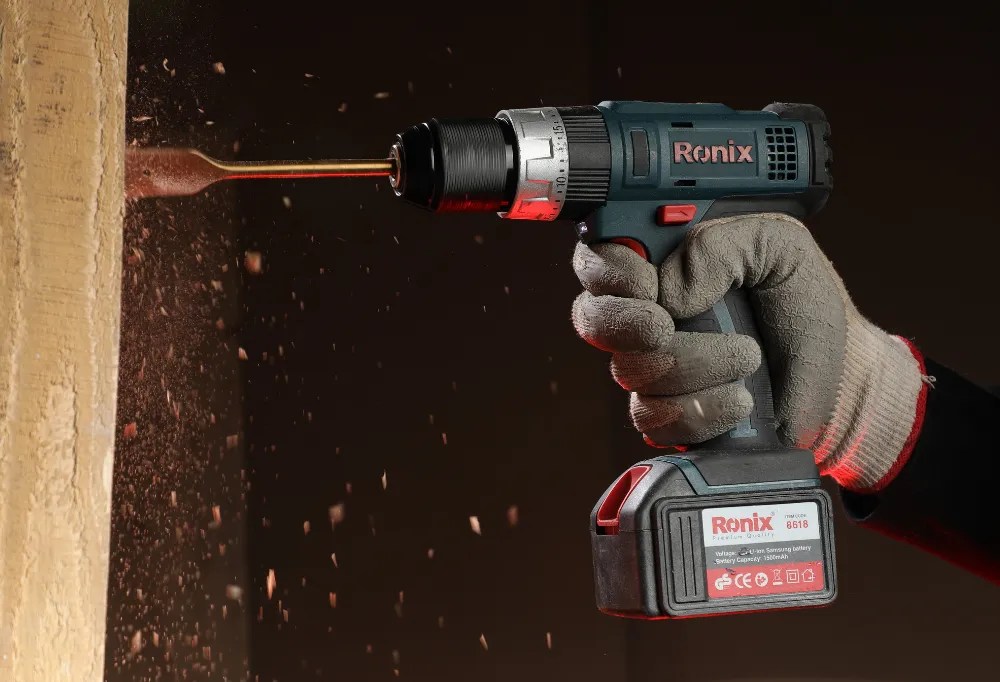 Cordless Screwdriver vs Drill, What’s the Difference? Ronix Mag