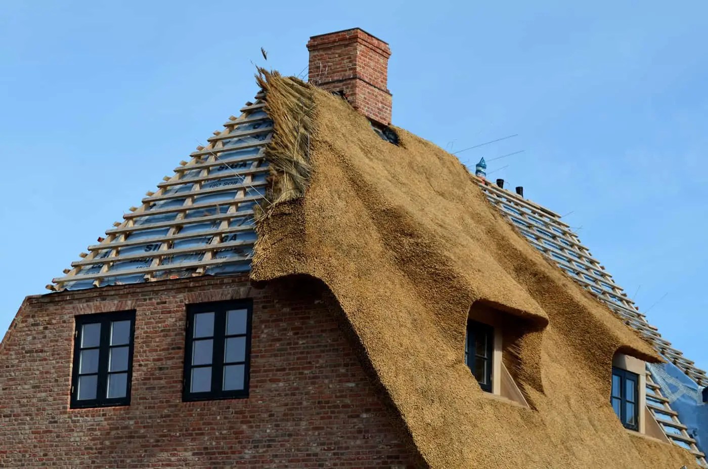 Unveiling the Economics How Much Does A Thatched Roof Cost to Replace