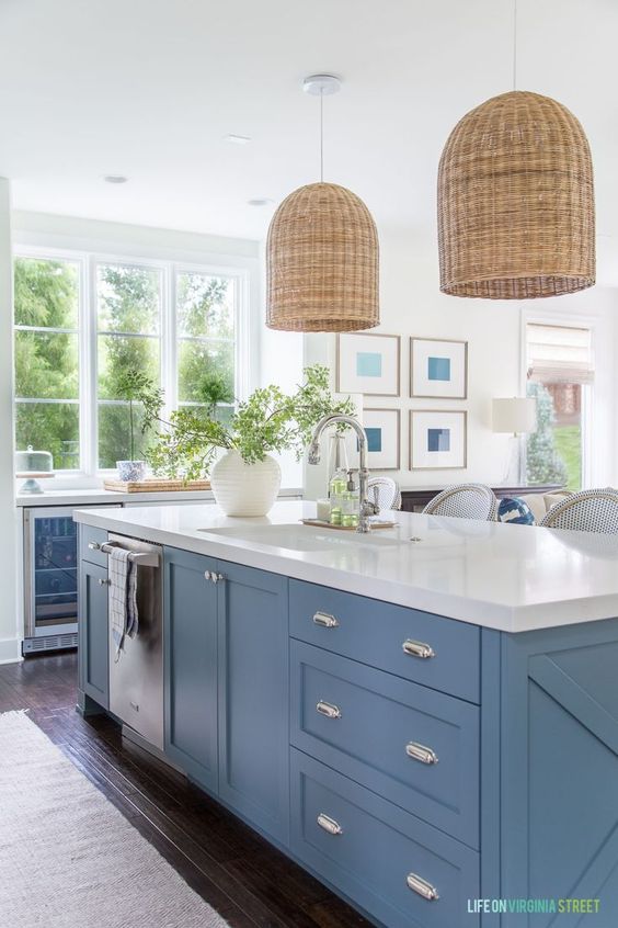 Bring Fresh Ambiance to Your Kitchen with Coastal Design Ideas RooHome
