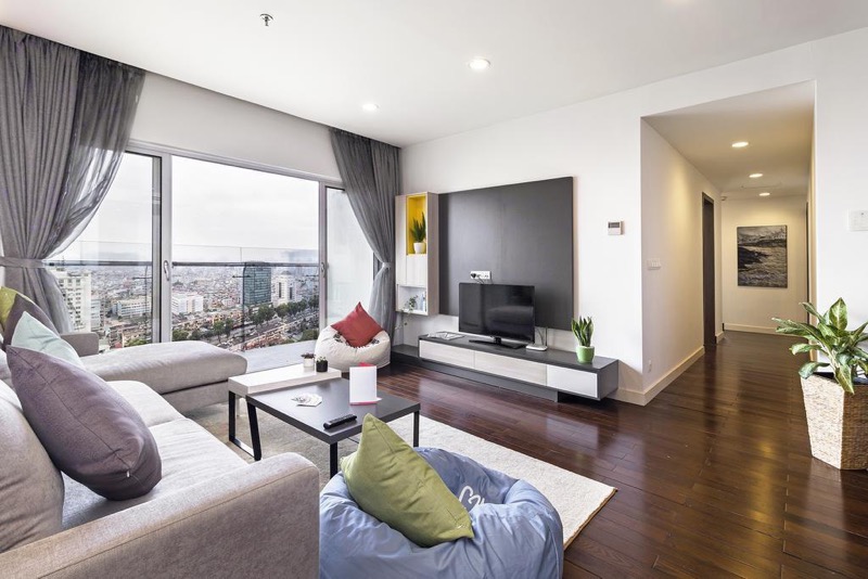 How to Turn Your Old Apartment into a Profitable Airbnb Unit? RooHome