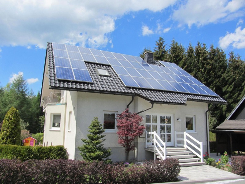 How To Heat And Cool Your Home With Solar Power RooHome