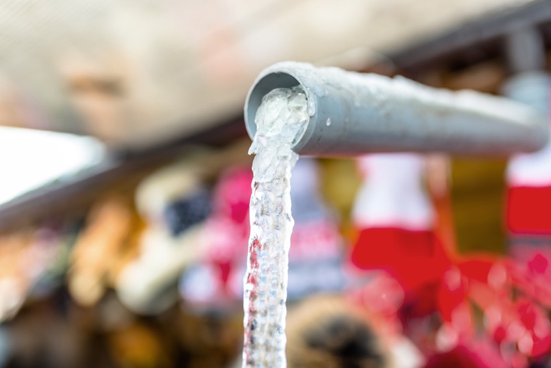 3 Best Practices on How to Keep Condensation Lines from Freezing RooHome