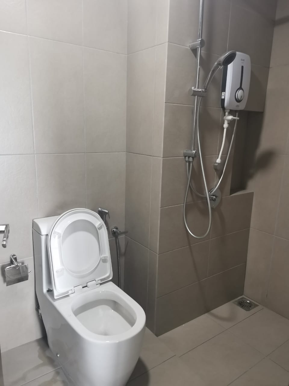 Master room for rent at , Mines Wellness City, Seri Kembangan