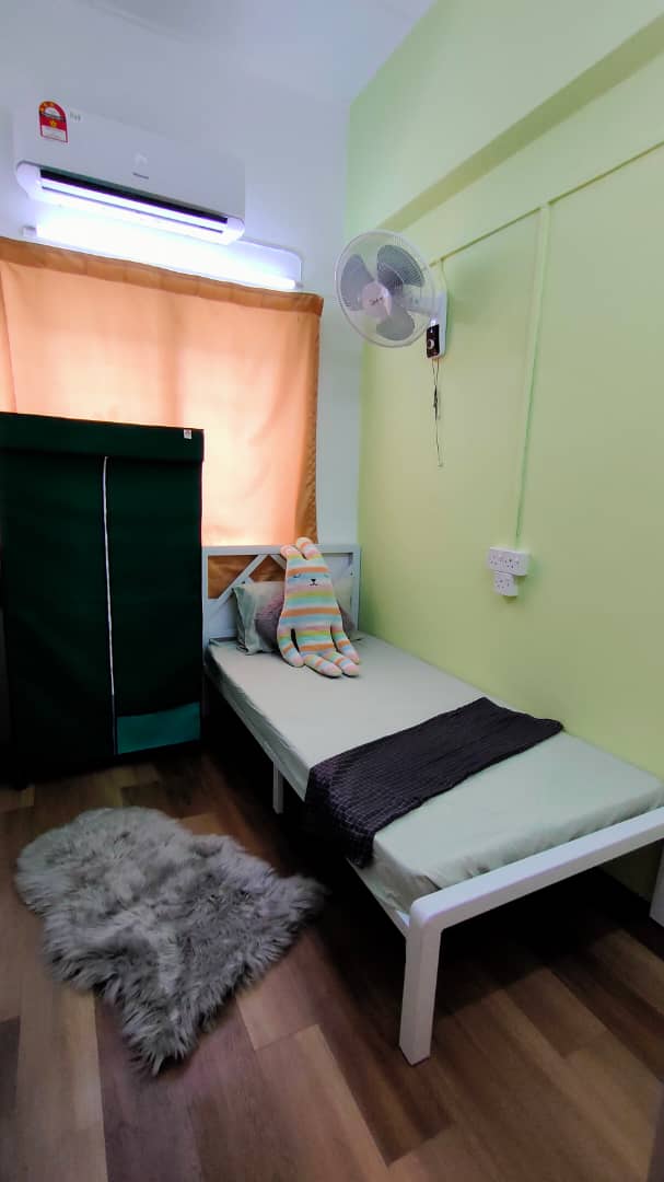 University of Malaya Room, Studio, Apartment, and House