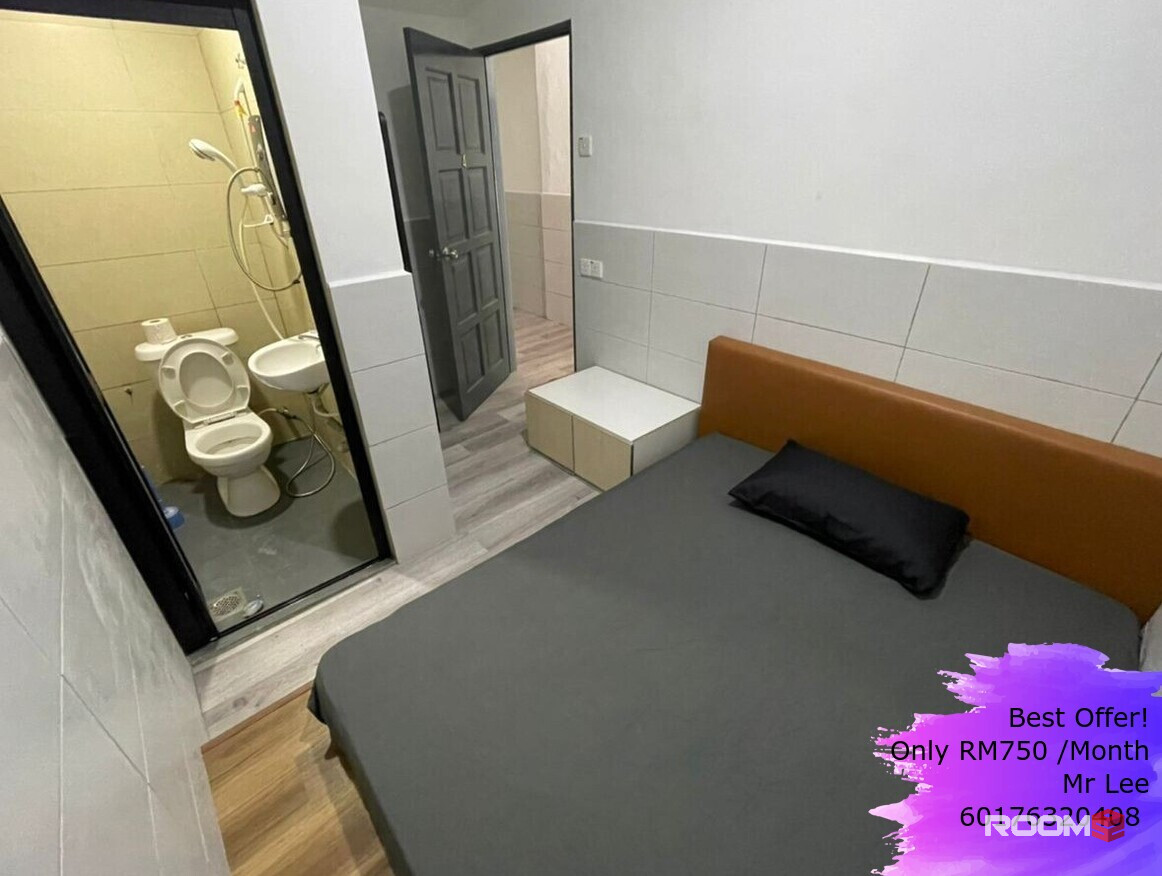📌 RM 300 Booking Fees ⭐Superb Comfy Master Room located at Johor Bahru Johor 🌸 RoomSOS