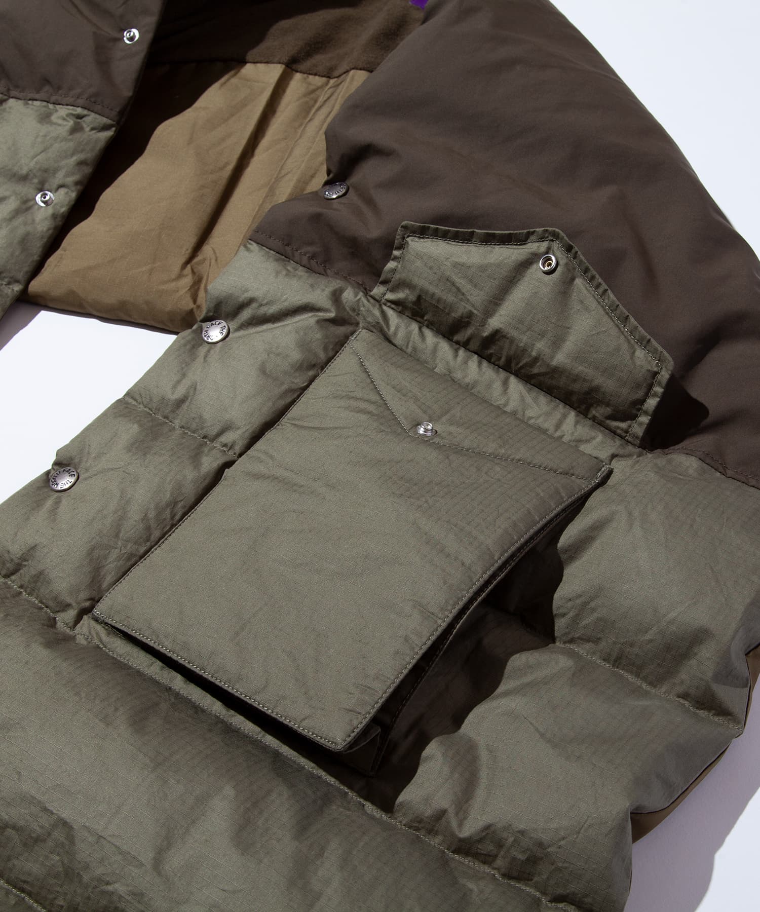 THE NORTH FACE DOWN マフラー ブラック CAPE_フィールドダウンケープ F LABEL FIELD PURPLE