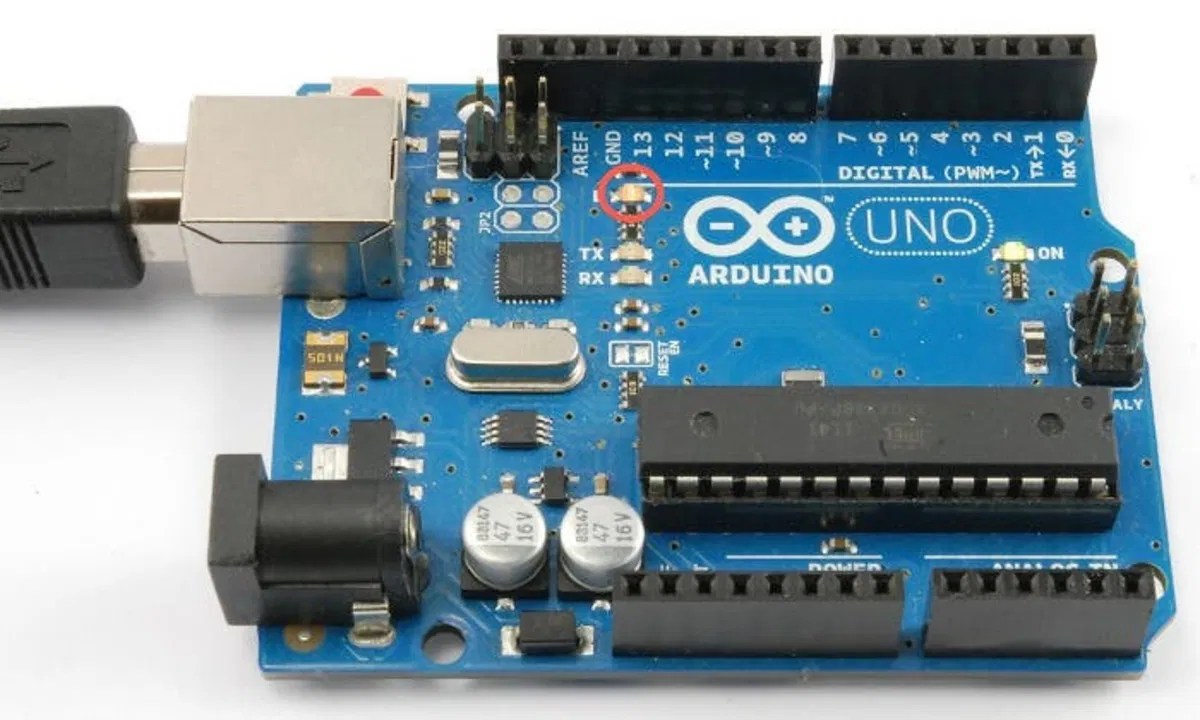 Ejecutando nuestro primer ejemplo con Arduino