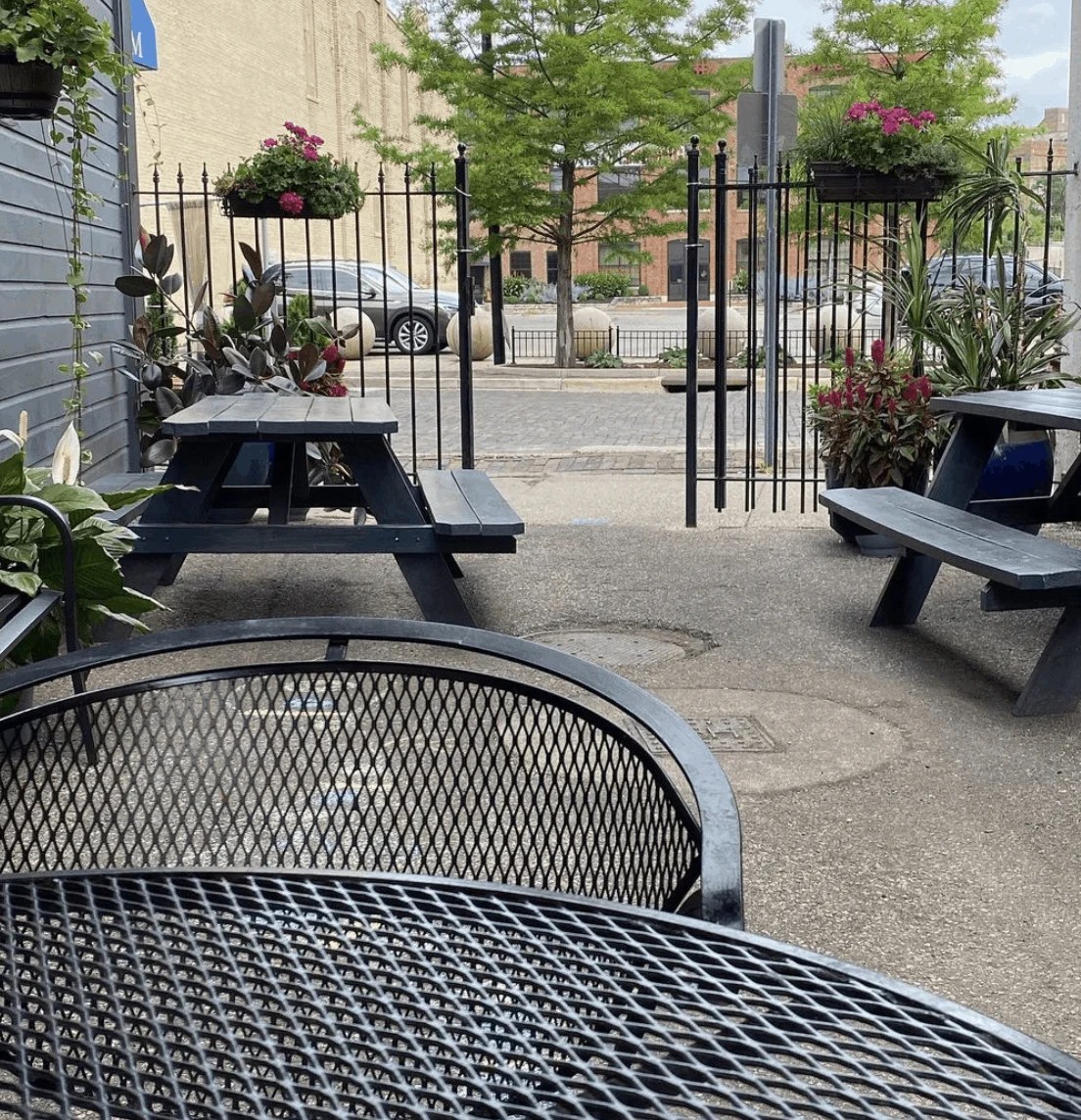 27 MustTry Local Restaurants in Dayton Ohio