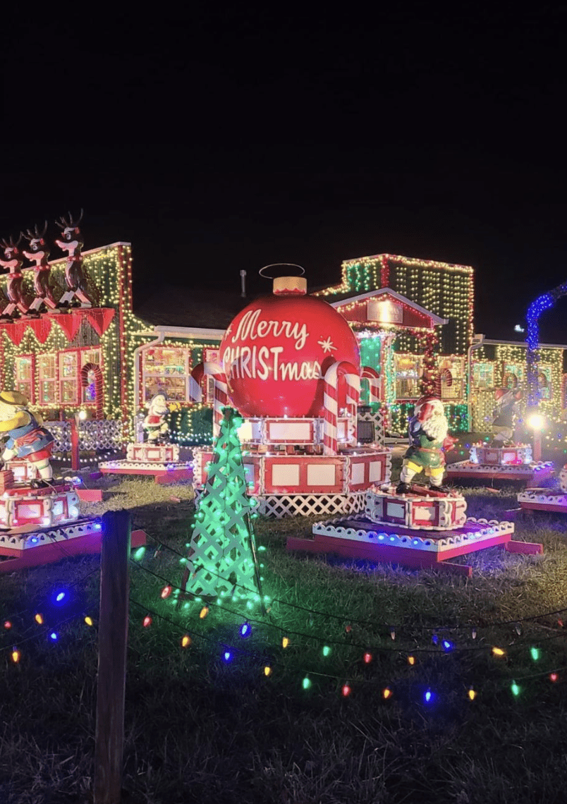 8 TOP Polar Express & Christmas Train Rides in Ohio