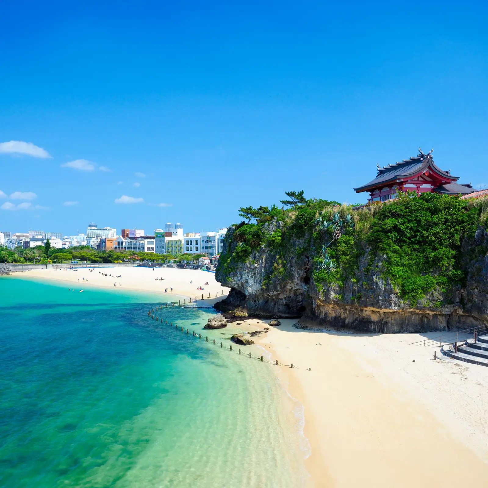 Découvrez la beauté enchanteresse de l'île d'Okinawa Un trésor caché