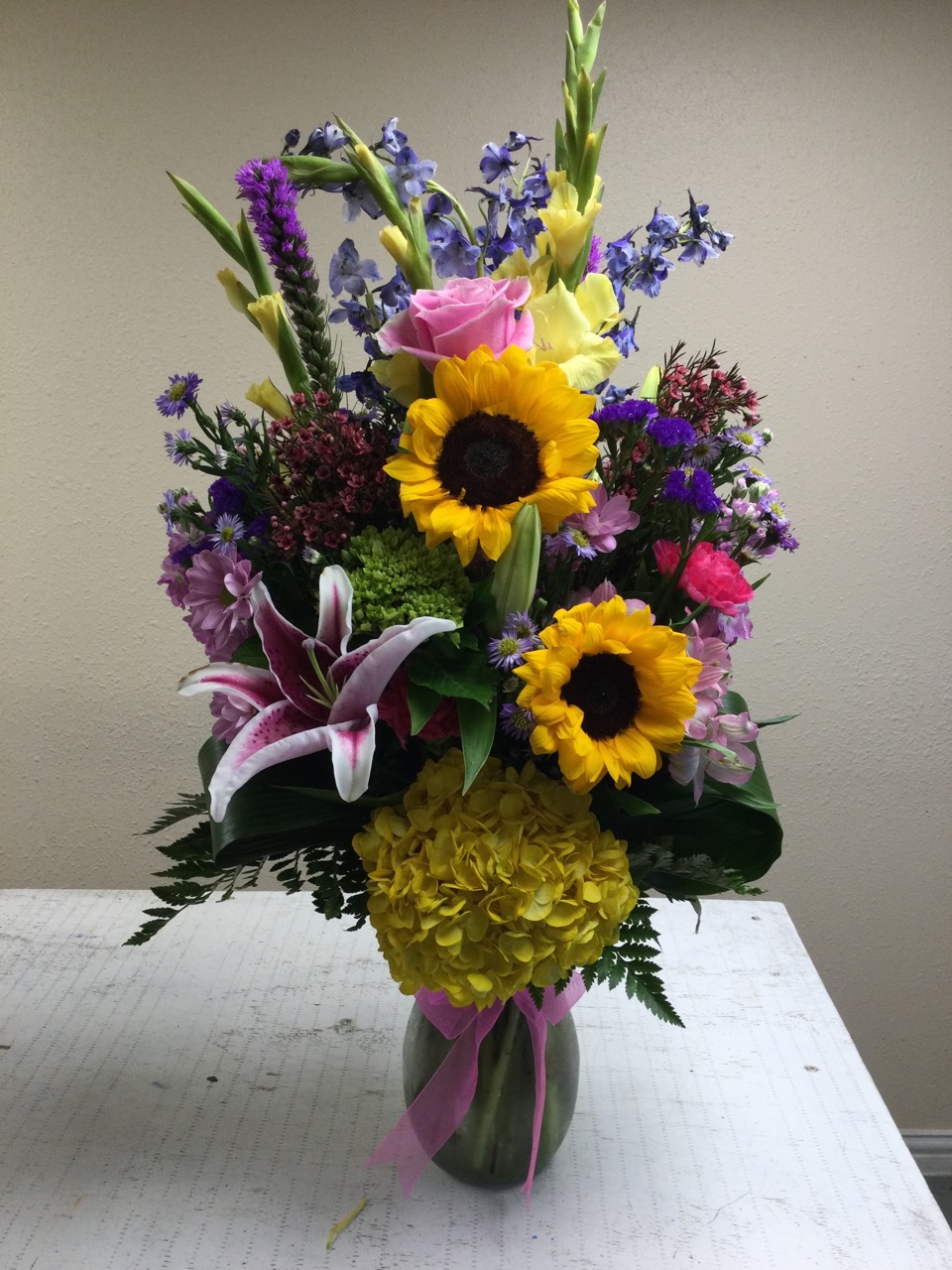 RF7299 Roseland Flower & Nursery