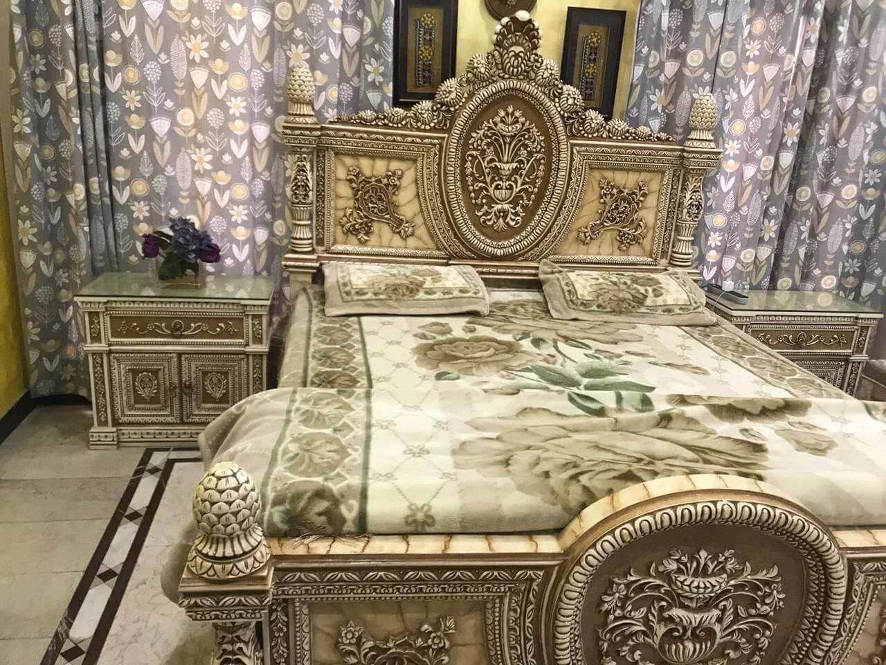 Latest Design Bed Set Chinioti Furniture Rose Wood Furniture