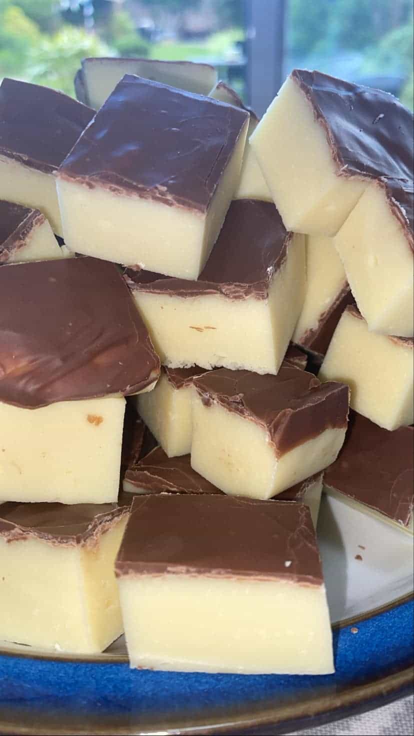 White & Milk chocolate fudge RossCo