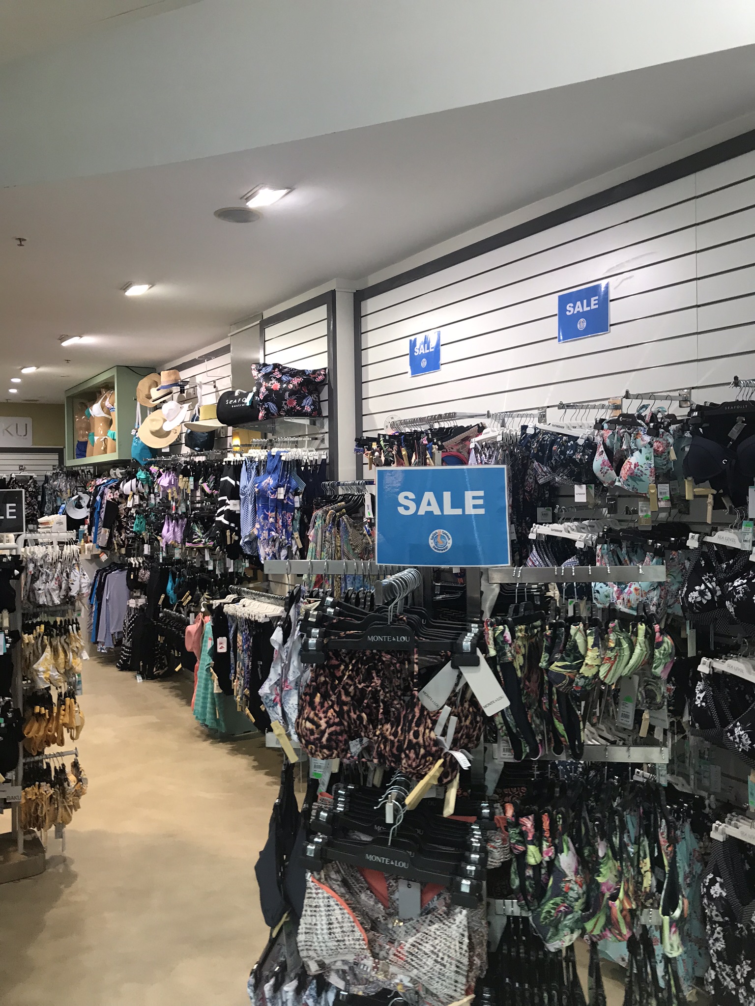 Rossco's Shop & Office Fitters CairnsSplish Splash Swimwear Rossco's