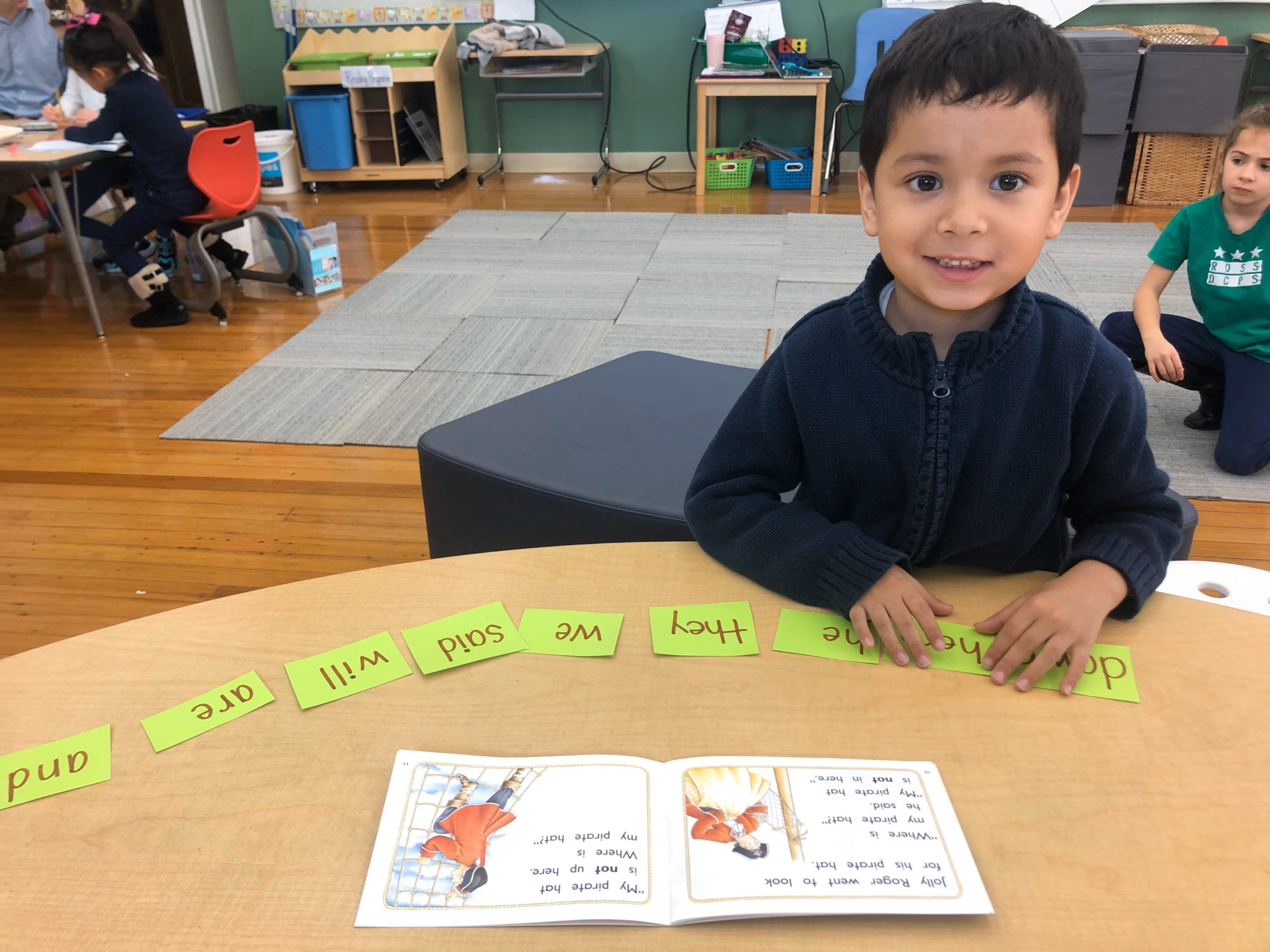 jon reading Ross Elementary, Washington DC
