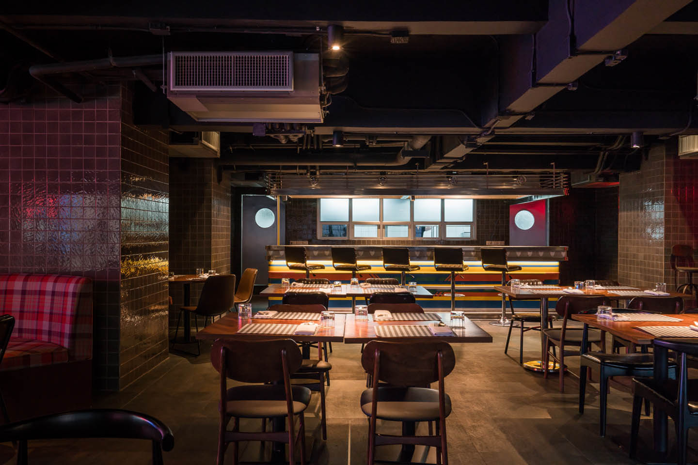 Bangkok Restaurant & Dining l Ross Kitchen brings the flavors of the local dining and drinking