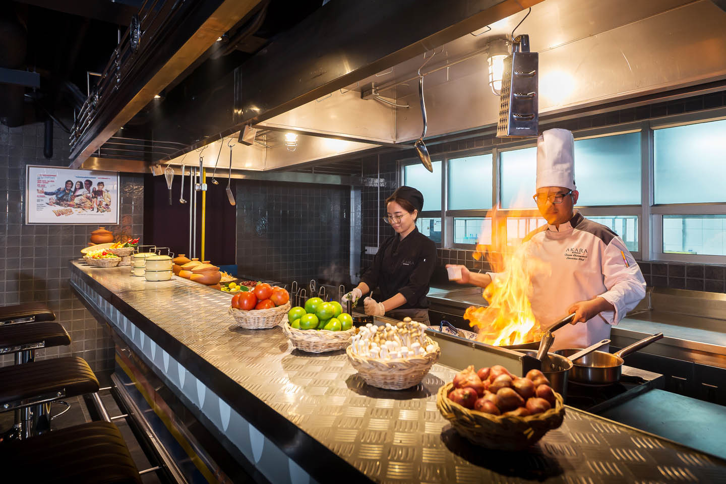 Bangkok Restaurant & Dining l Ross Kitchen brings the flavors of the local dining and drinking