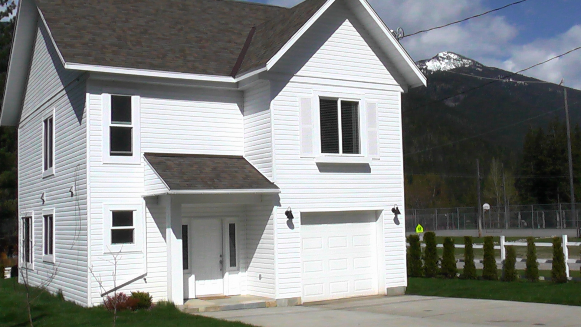 House for Sale Rossland Builder
