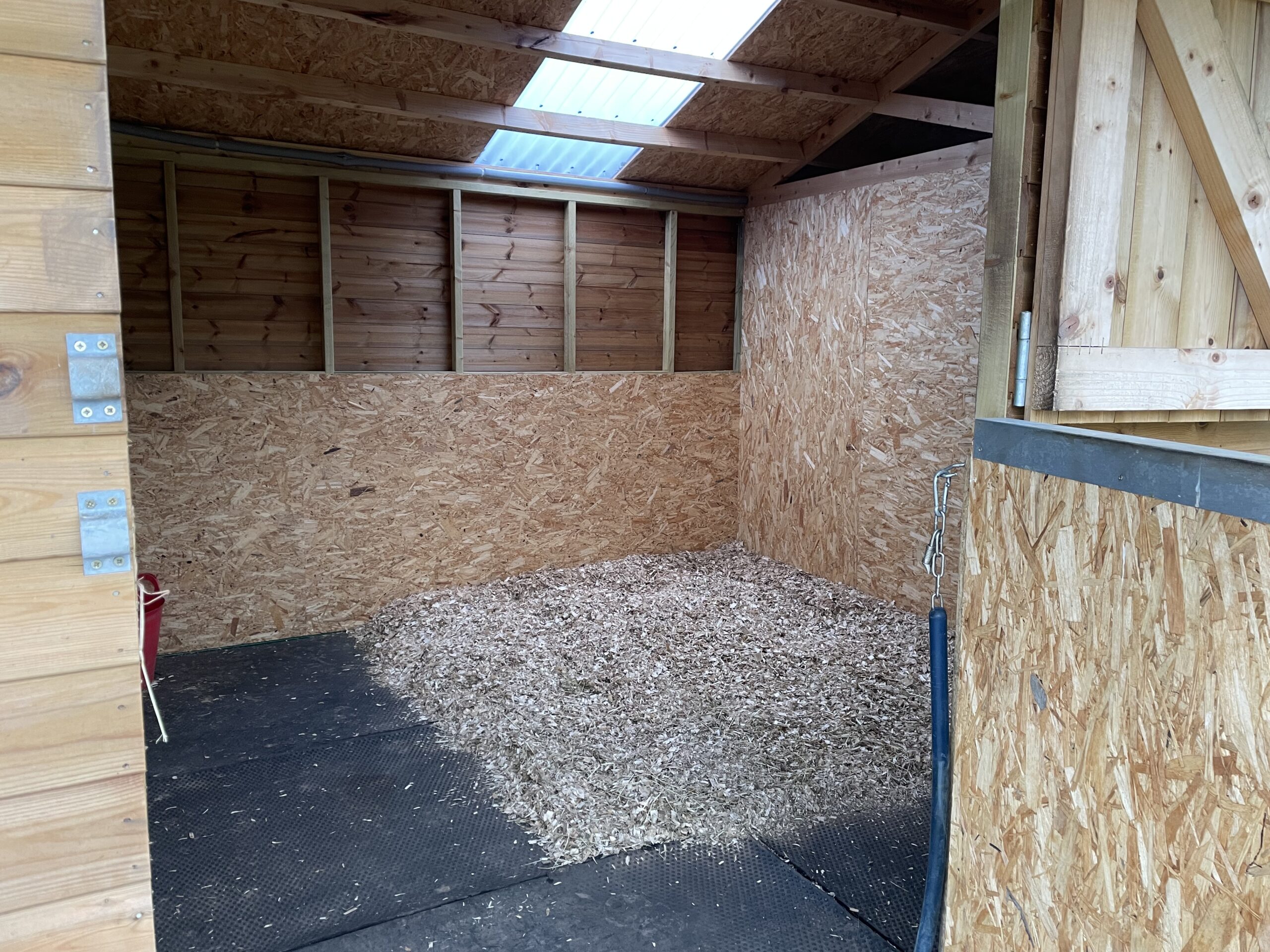 Best & Final Offers 12 noon on Friday 4th March Land and Stables