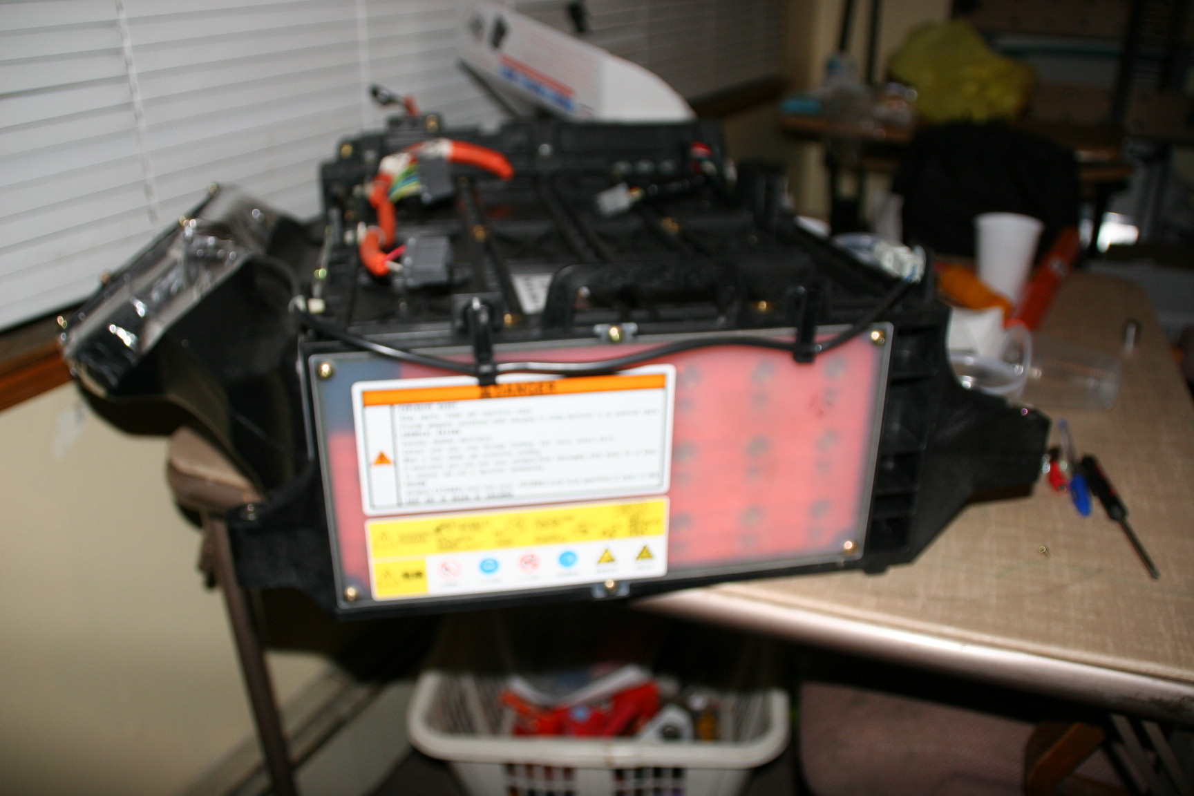 Honda Insight (2000-2006) - Hybrid Battery Removal