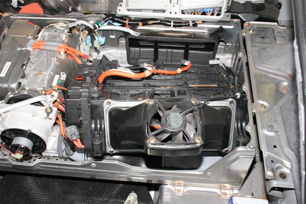 Honda Insight (2000-2006) - Hybrid Battery Removal