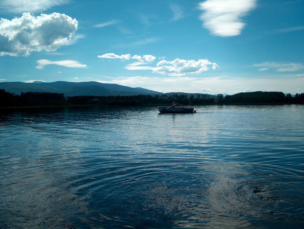 Round Lake Resort Lakeshore Rustic Cabin Rentals in Telkwa, Smithers