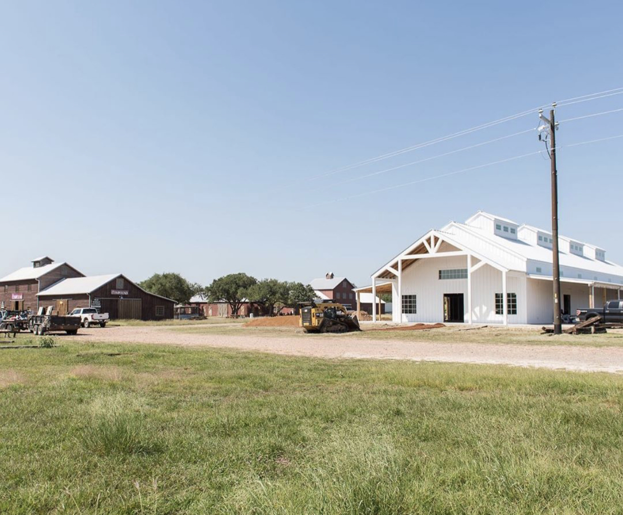 What's New for the Fall 2020 Round Top Antiques Show Round Top